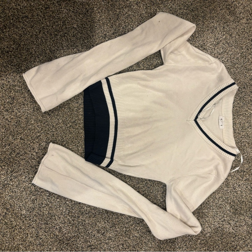 GARAGE CROP TOP